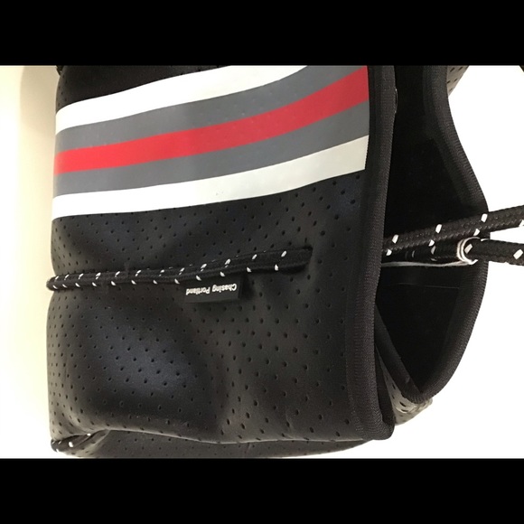 Chasing Portland Neoprene Tote - Picture 3 of 7